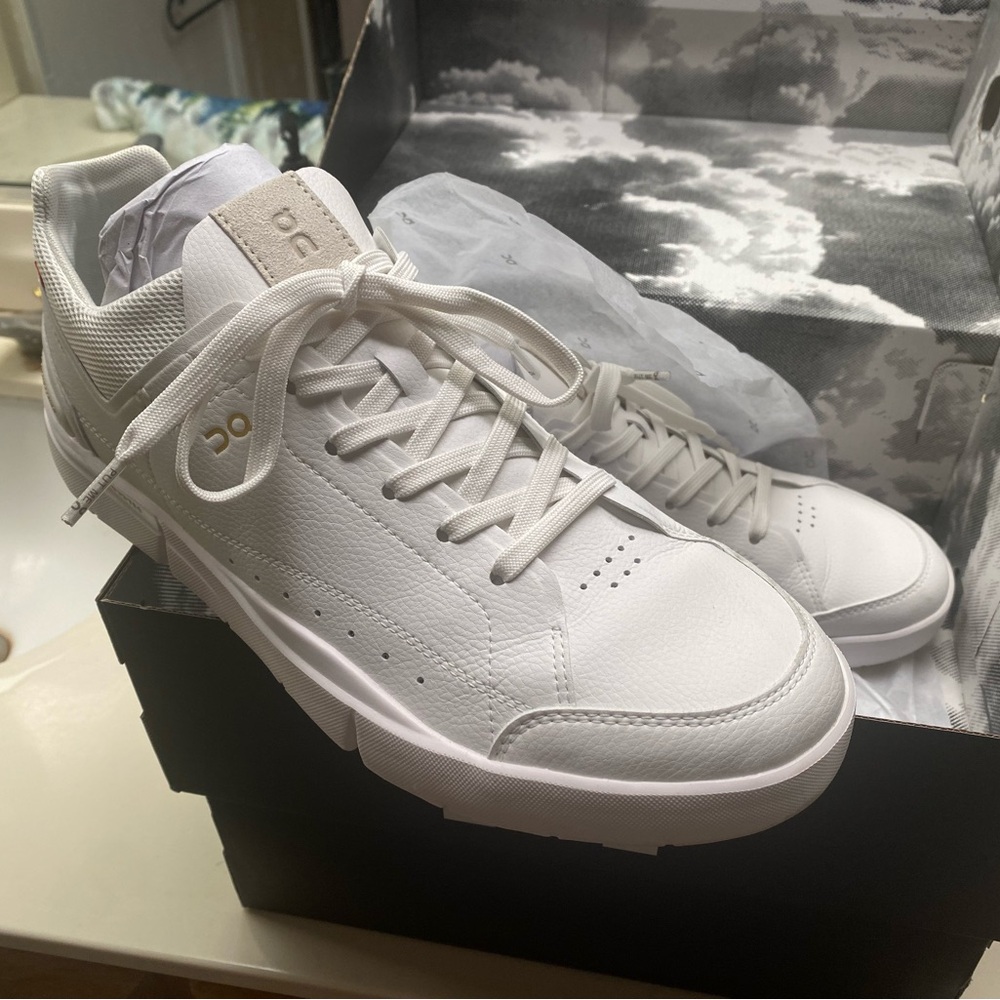 On cloud tennis shoes 🎾